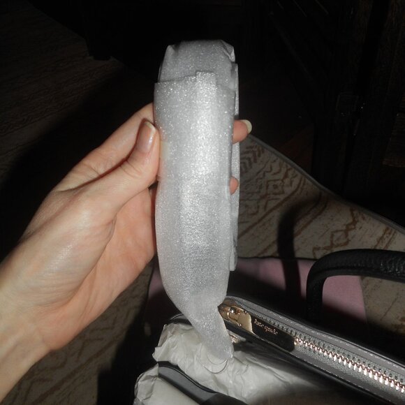 NWT Kate Spade  black leather classic handbag - Picture 5 of 10